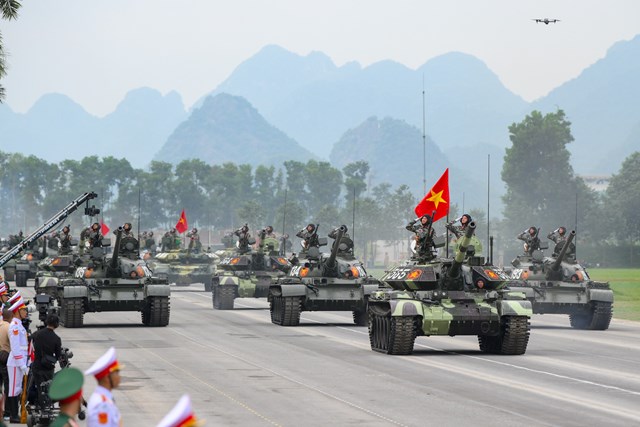 Lực lượng vũ trang tổng hợp luyện tại Trung tâm Huấn luyện Quốc gia 4 chuẩn bị cho lễ kỷ niệm lớn - Ảnh 1