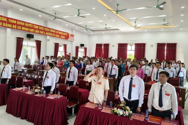 Quang cảnh Đại hội Đảng bộ x&atilde; Minh Hợp lần thứ Nhất, nhiệm kỳ 2025 &ndash; 2030 với sự tham dự của 190 đại biểu đại diện cho 1.228 đảng vi&ecirc;n to&agrave;n x&atilde;