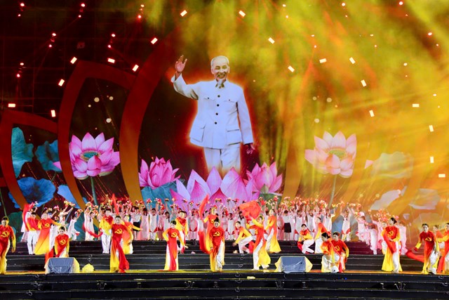 Danh thắng Y&ecirc;n Tử - Vĩnh Nghi&ecirc;m - C&ocirc;n Sơn, Kiếp Bạc l&agrave; niềm tự h&agrave;o của người d&acirc;n Việt Nam.