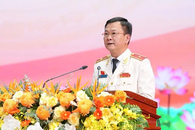 Thiếu tướng B&ugrave;i Quang B&igrave;nh &ndash; Gi&aacute;m đốc C&ocirc;ng an th&agrave;nh phố Hải Ph&ograve;ng đọc Diễn văn tại buổi Lễ.