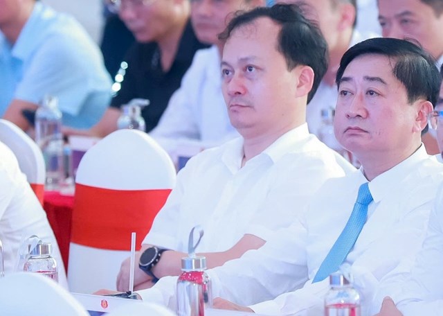 Các đại biểu tham dự Lễ khánh thành