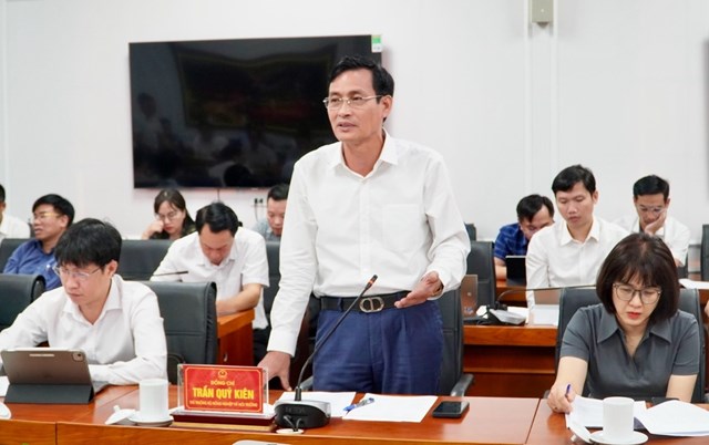 Thứ trưởng Bộ N&ocirc;ng nghiệp v&agrave; M&ocirc;i trường Trần Qu&yacute; Ki&ecirc;n ph&aacute;t biểu tại buổi l&agrave;m việc