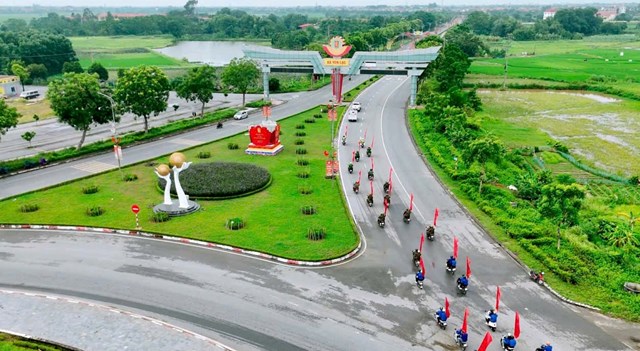 Hệ thống đường giao th&ocirc;ng ở x&atilde; Y&ecirc;n Lạc được đầu tư đồng bộ, hiện đại