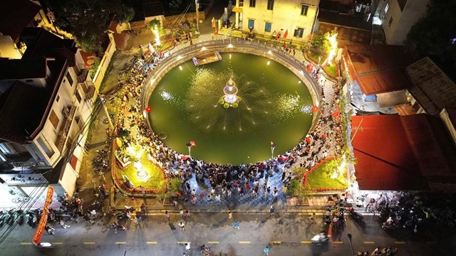 Toàn cảnh buổi lễ khánh thành Giếng làng và 05 ông Chó đá tại tổ dân phố Do Nha, phường An Dương, TP Hải Phòng