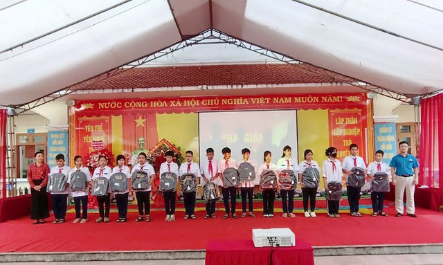 Hải Ph&#242;ng: Trường THCS L&#234; Thiện long trọng khai giảng năm học 2025 – 2026 - Ảnh 1