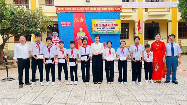 Trường THCS Giang Sơn xã Bạch Ngọc