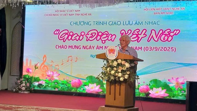 Nhạc sĩ Vũ Tiến Vinh phát biểu