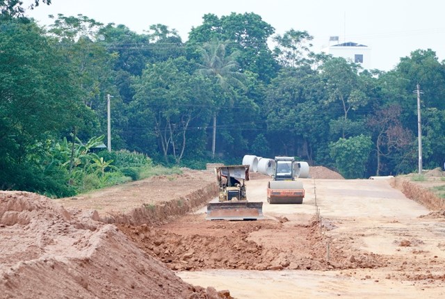 Các công trình giao thông trọng điểm đang được nhà thầu khẩn trương thi công
