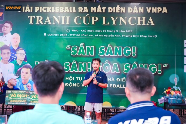 Ông Nguyễn Hữu Hiếu - Đại diện nhà tài trợ phát biểu về việc đồng hành cùng diễn đàn