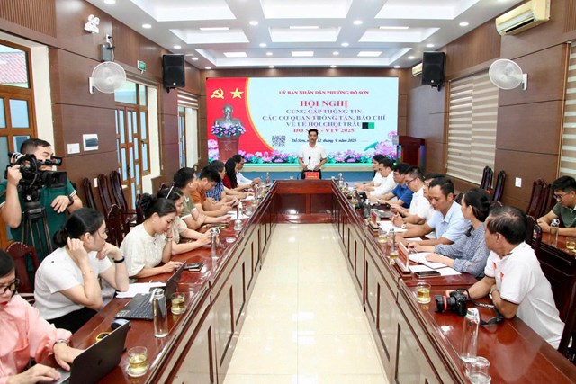 Toàn cảnh Hội nghị cung cấp thông tin về Lễ hội chọi trâu Đồ Sơn – VTV 2025 do UBND phường Đồ Sơn tổ chức sáng 12/9.