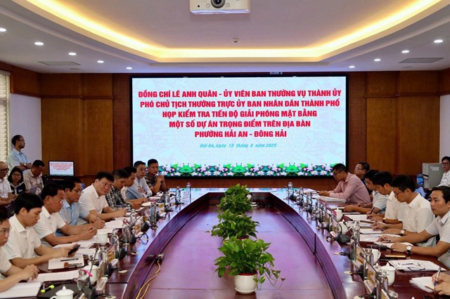 Quang cảnh hội nghị