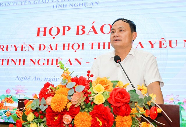 Phó Trưởng Ban Tuyên giáo và Dân vận Tỉnh ủy Nghệ An Phạm Ngọc Cảnh kết luận buổi họp báo