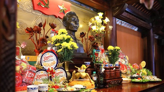 Nghệ An: Lễ giỗ lần thứ 83 Tổng B&#237; thư L&#234; Hồng Phong - Tiếp th&#234;m sức mạnh đo&#224;n kết x&#226;y dựng qu&#234; hương - Ảnh 2