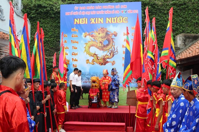 Nghi lễ truyền thống thể hiện tín ngưỡng biển cả, mở đầu mùa lễ hội giàu bản sắc của cư dân Đồ Sơn