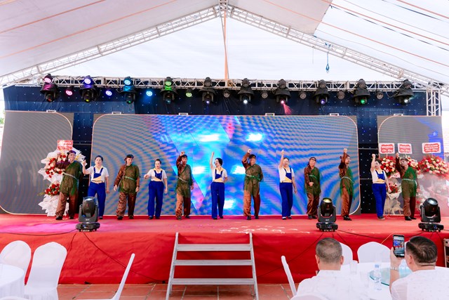 Chương trình biểu diễn của đoàn yêu dân ca Quan họ Bắc Ninh