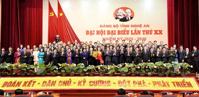 Ban chấp hành mới ra mắt