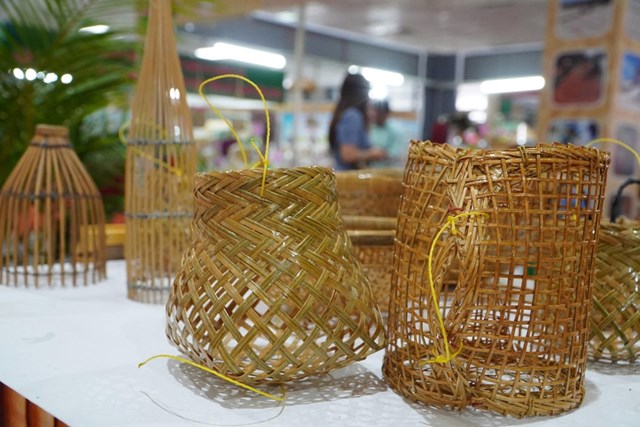 Hội chợ Làng nghề Việt Nam 2025: Tôn vinh bàn tay Việt, khơi nguồn sáng tạo mới - Ảnh 7