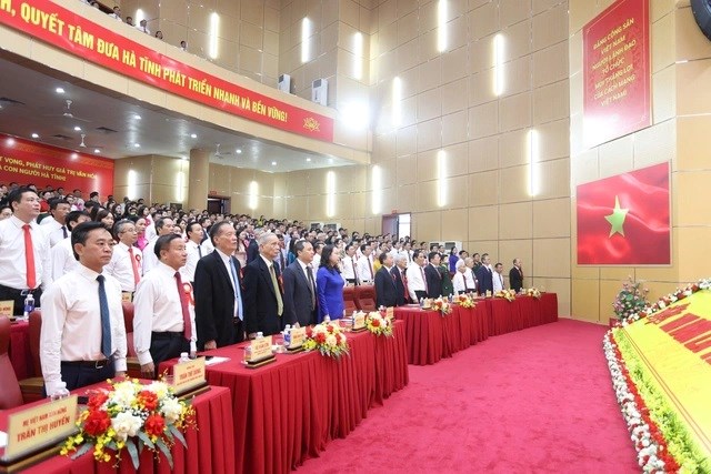 Đại biểu tham dự.