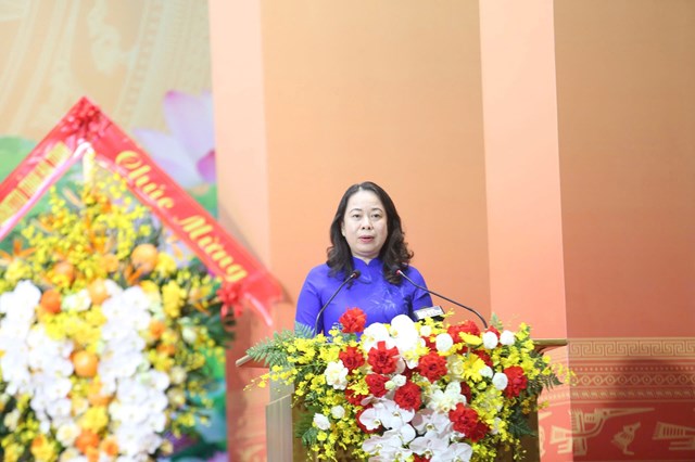 Phó Chủ tịch nước Võ Thị Ánh Xuân biểu dương những thành tựu nổi bật, toàn diện của Hà Tĩnh trong 5 năm qua.