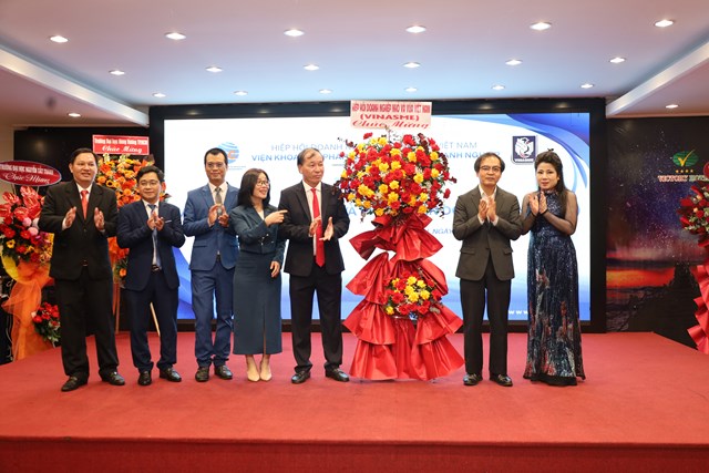 Viện Khoa học Pháp lý và Phát triển Doanh nghiệp: Cầu nối giữa tri thức và hành động vì sự lớn mạnh của doanh nghiệp Việt - Ảnh 13