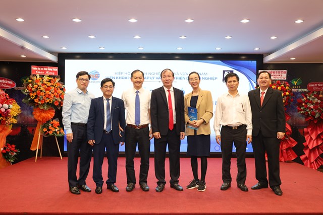 Viện Khoa học Pháp lý và Phát triển Doanh nghiệp: Cầu nối giữa tri thức và hành động vì sự lớn mạnh của doanh nghiệp Việt - Ảnh 19