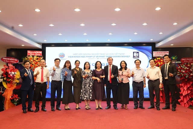Viện Khoa học Pháp lý và Phát triển Doanh nghiệp: Cầu nối giữa tri thức và hành động vì sự lớn mạnh của doanh nghiệp Việt - Ảnh 27