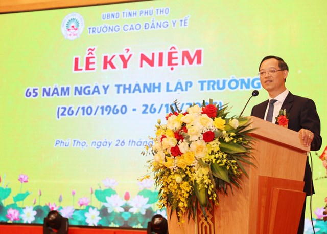 Ông Trương Anh Dũng - Cục trưởng Cục Giáo dục nghề nghiệp và Giáo dục thường xuyên (Bộ Giáo dục và Đào tạo) phát biểu tại buổi lễ.