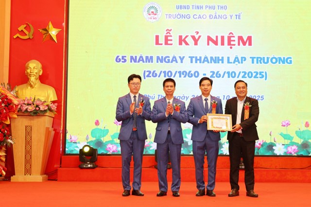 Trường Cao đẳng Y tế Ph&#250; Thọ: Kỷ niệm 65 năm ng&#224;y th&#224;nh lập - Ảnh 4