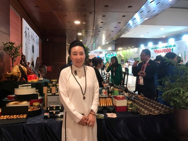 Doanh nh&#226;n Diệu Ngọc: Người &#39;giữ hồn&#39; cho văn h&#243;a tr&#224; Việt - Ảnh 6