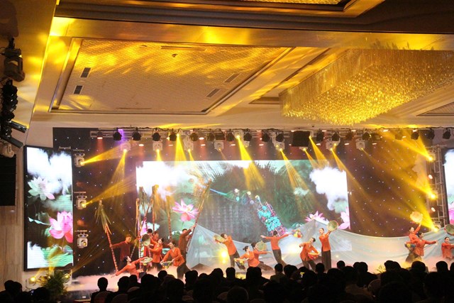 Trang trọng kỷ niệm 80 năm Ngày truyền thống ngành Nông nghiệp và Môi trường tại Nghệ An - Ảnh 1