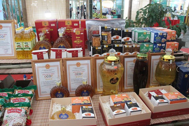 Nghệ An Kết nối cung cầu quảng b&#225; sản phẩm n&#244;ng nghiệp 2025 - Ảnh 2