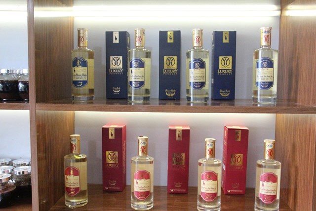 Kh&rgb(2, 2, 5);m ph&rgb(2, 2, 5); l&rgb(2, 2, 4);ng nghề OCOP H&rgb(2, 2, 4); Tĩnh: Tiềm năng v&rgb(2, 2, 4); th&rgb(2, 2, 5);ch thức - Ảnh 6