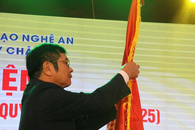 Tìm về ký ức tràn đầy thương mến của nhiều thế hệ thầy trò THPT Quỳ Châu - Ảnh 1