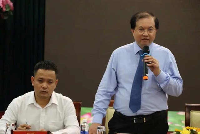 Thứ trưởng Bộ VHTTDL, Trưởng Ban Chỉ đạo Liên hoan Phim Tạ Quang Đông phát biểu tại buổi họp báo phát biểu tại Họp Báo