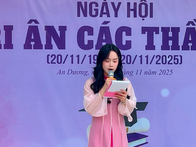 Trường Tiểu học T&#226;n Tiến long trọng tổ chức Ng&#224;y hội Tri &#226;n c&#225;c Thầy C&#244; nh&#226;n Ng&#224;y Nh&#224; gi&#225;o Việt Nam 20/11 - Ảnh 11