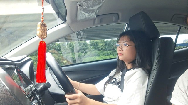 Nguyễn Đình Chiểu: Người thầy gieo văn hóa sau tay lái - Ảnh 9