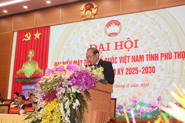 Ph&oacute; Chủ tịch Ủy ban Trung ương MTTQ Việt Nam Ho&agrave;ng C&ocirc;ng Thuỷ ph&aacute;t biểu chỉ đạo Đại hội.