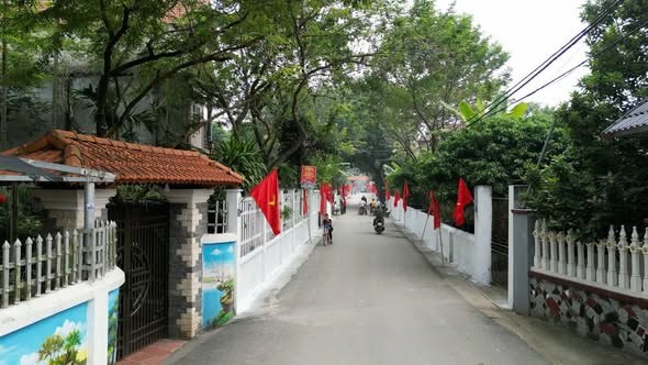 Tuyến đường kiểu mẫu tại địa phương, sạch đẹp, xanh m&aacute;t v&agrave; văn minh, g&oacute;p phần x&acirc;y dựng n&ocirc;ng th&ocirc;n mới