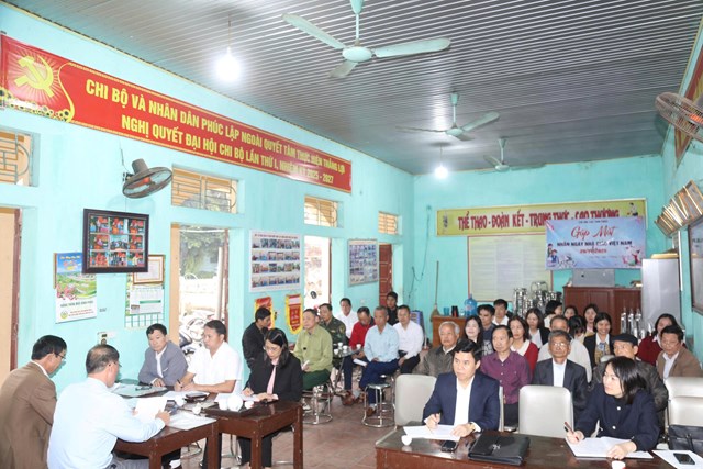 Buổi sinh hoạt chi bộ thôn Phúc Lập Ngoài