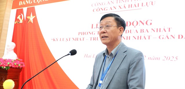 Đồng chí Nguyễn Trung Dũng, Phó Chủ tịch UBND xã phát biểu tại lễ phát động