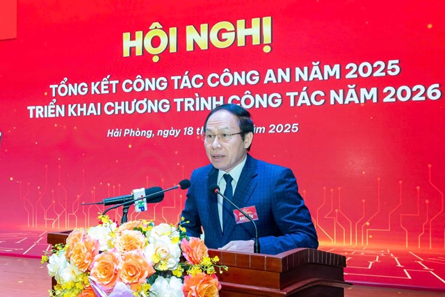 B&iacute; thư Th&agrave;nh ủy Hải Ph&ograve;ng L&ecirc; Tiến Ch&acirc;u ph&aacute;t biểu tại Hội nghị tổng kết c&ocirc;ng t&aacute;c C&ocirc;ng an năm 2025.