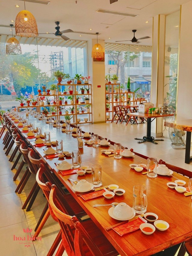 Hoa Biển: Giữ chuẩn hương vị Sài Gòn suốt hơn hai thập kỷ - Ảnh 1