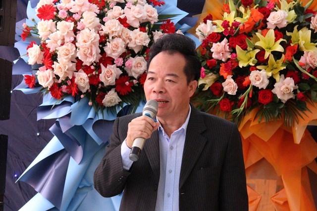 Tổng Bi&ecirc;n tập Tạp ch&iacute; Kinh tế v&agrave; Đồ uống &ndash; Nguyễn Quốc H&ugrave;ng ph&aacute;t biểu tại Lễ khai trương Trung t&acirc;m giới thiệu sản phẩm OCOP v&ugrave;ng miền tại H&agrave; Tĩnh