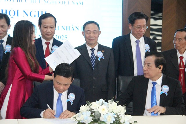 Cụm số 1 Liên hiệp hữu nghị tổng kết năm 2025: Gắn kết đối ngoại nhân dân với mục tiêu phát triển bền vững - Ảnh 13