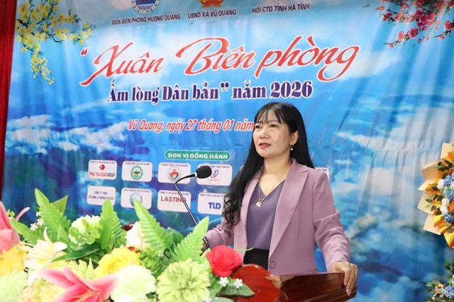 Chủ tịch UBND xã Vũ Quang Phan Hồng Yến phát biểu tại Chương trình.