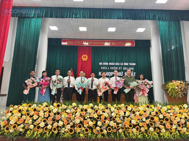 Thường trực HĐND v&agrave; UBND x&atilde; Vĩnh Th&agrave;nh