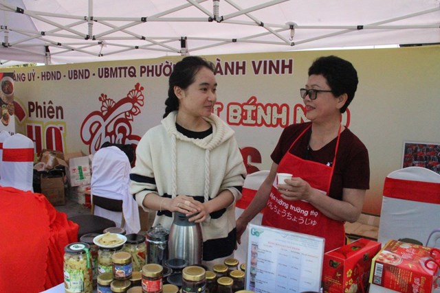 Nghệ An rộn ràng phiên chợ Xuân Bính Ngọ 2026, quy tụ tinh hoa ẩm thực ba miền - Ảnh 2