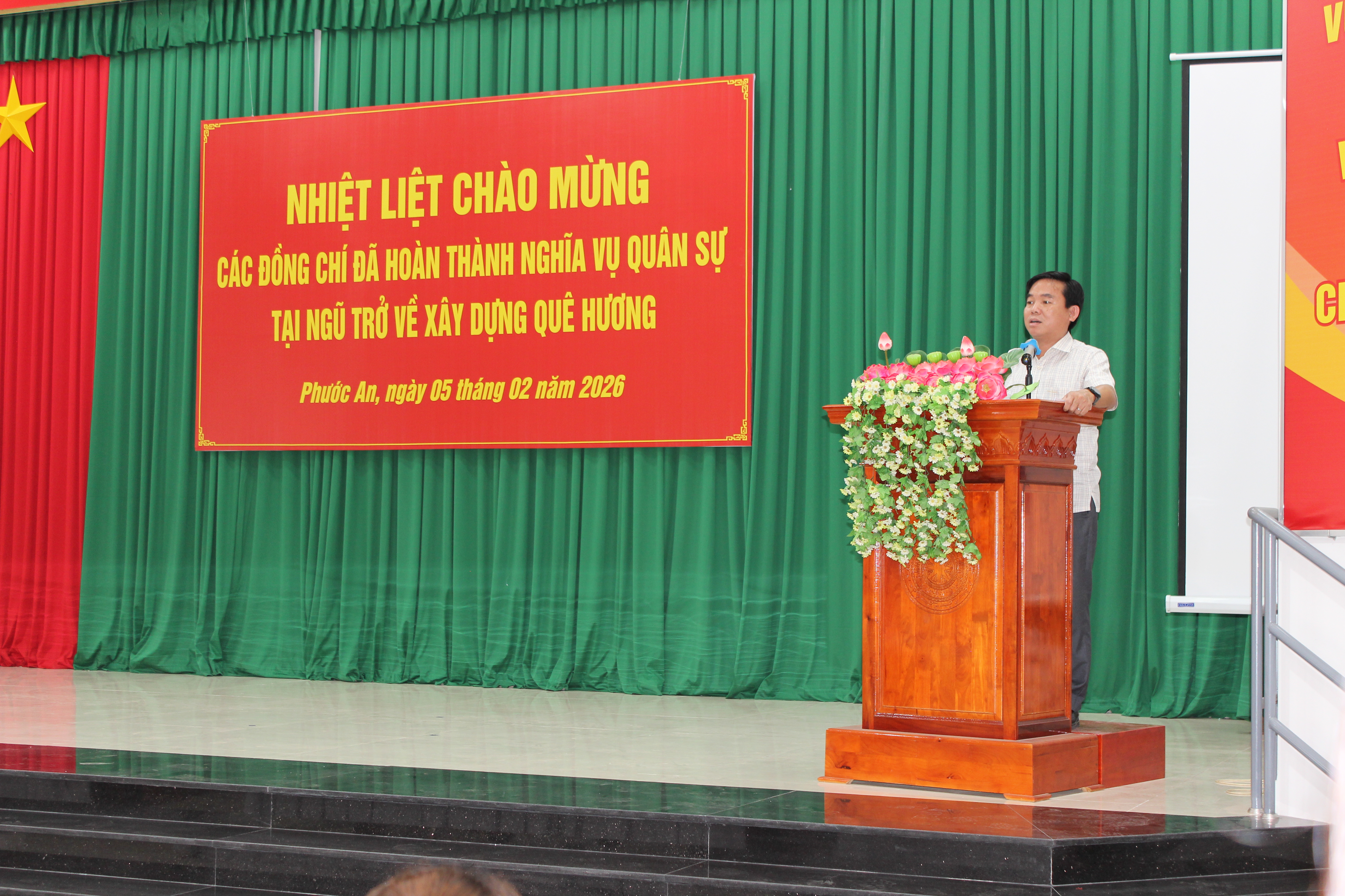 Ông Huỳnh Minh Đức – Chủ tịch UBND  xã Phước An phát biểu tại buổi lễ.