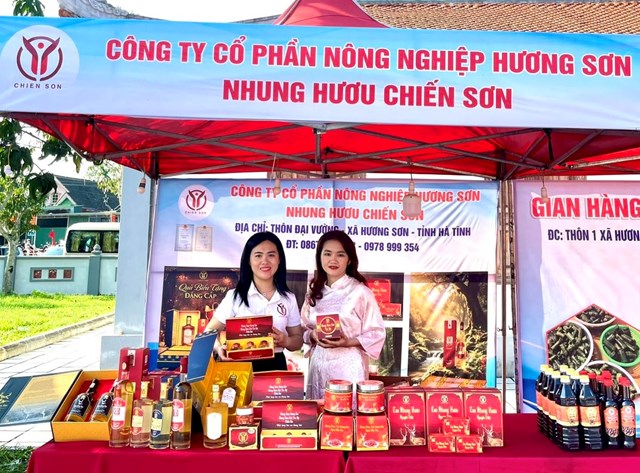Gian hàng cơ cở nhung hươu Chiến Sơn tại Lễ hội