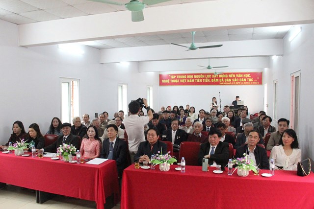 Nghệ An: Ngày thơ Việt Nam khát vọng vươn mình và khuyến khích sáng tạo - Ảnh 1